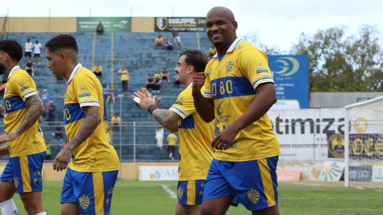 Pelotas aplica goleada histórica no Juventude e reassume a liderança da Copa FGF