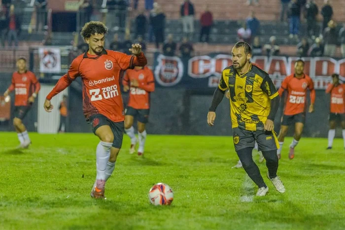 Guerreiro com nove: Brasil de Pelotas segura o Bagé com dois a menos e segue 100% na Copa FGF