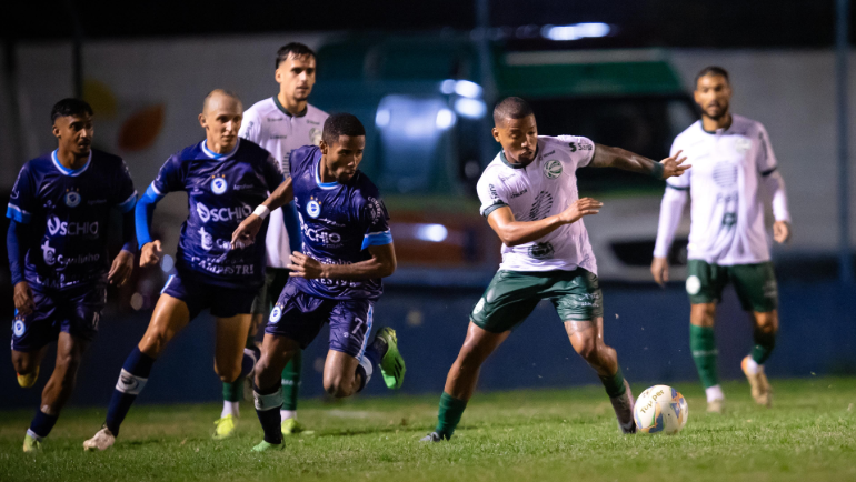 Gaúcho arranca empate fora de casa contra o Glória em noite chuvosa