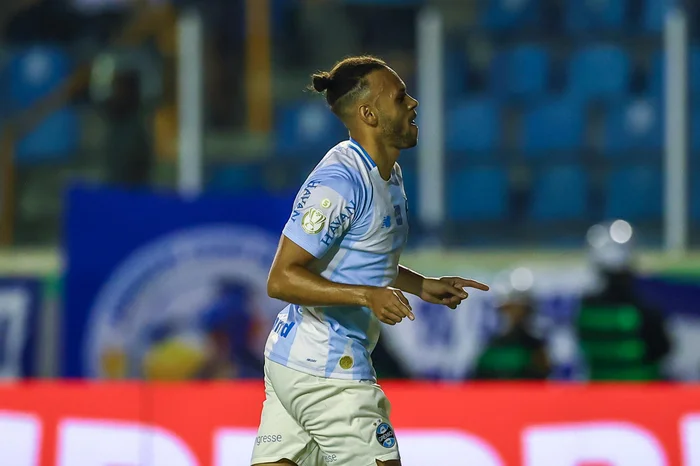 Grêmio goleia o Confiança e dá um suspiro De alívio Na COPA DO BRASIL