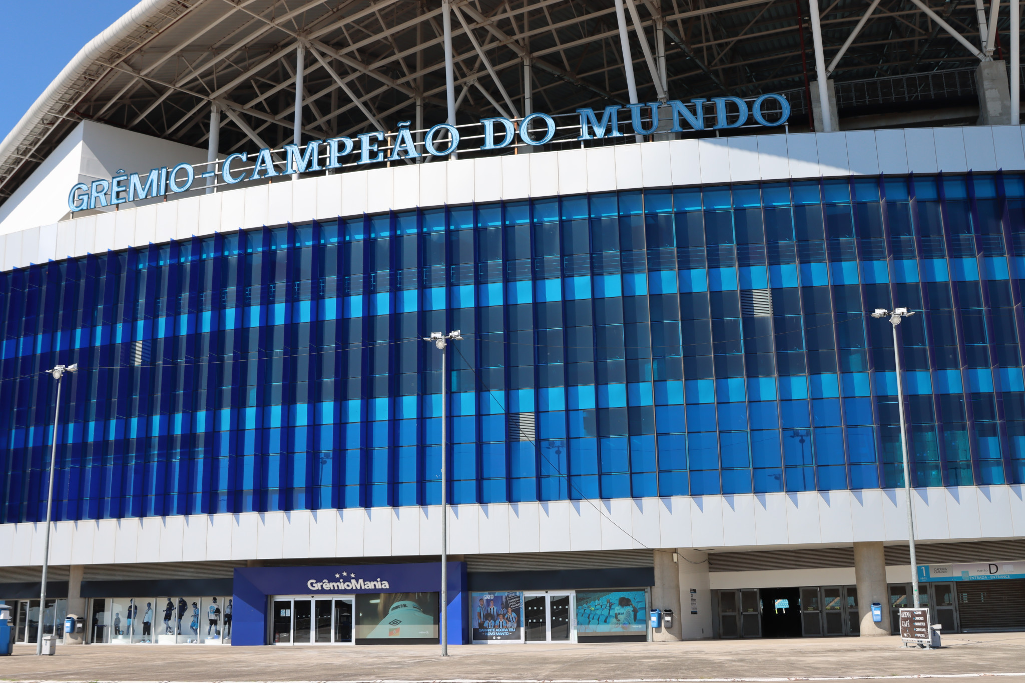Grêmio entra na intertemporada com trio lesionado voltando ao CT, Willian negando saída e a dor de cabeça do centroavante para a Sul-Americana