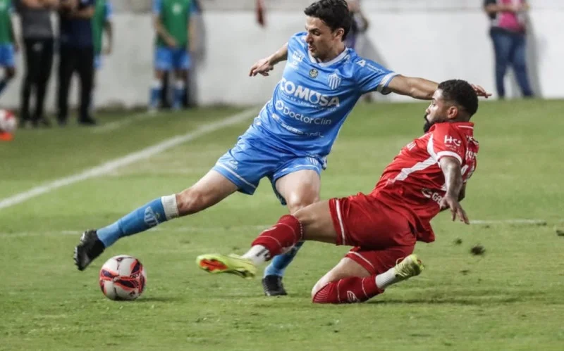 São Luiz vence a primeira no Gauchão e amplia jejum do Novo Hamburgo