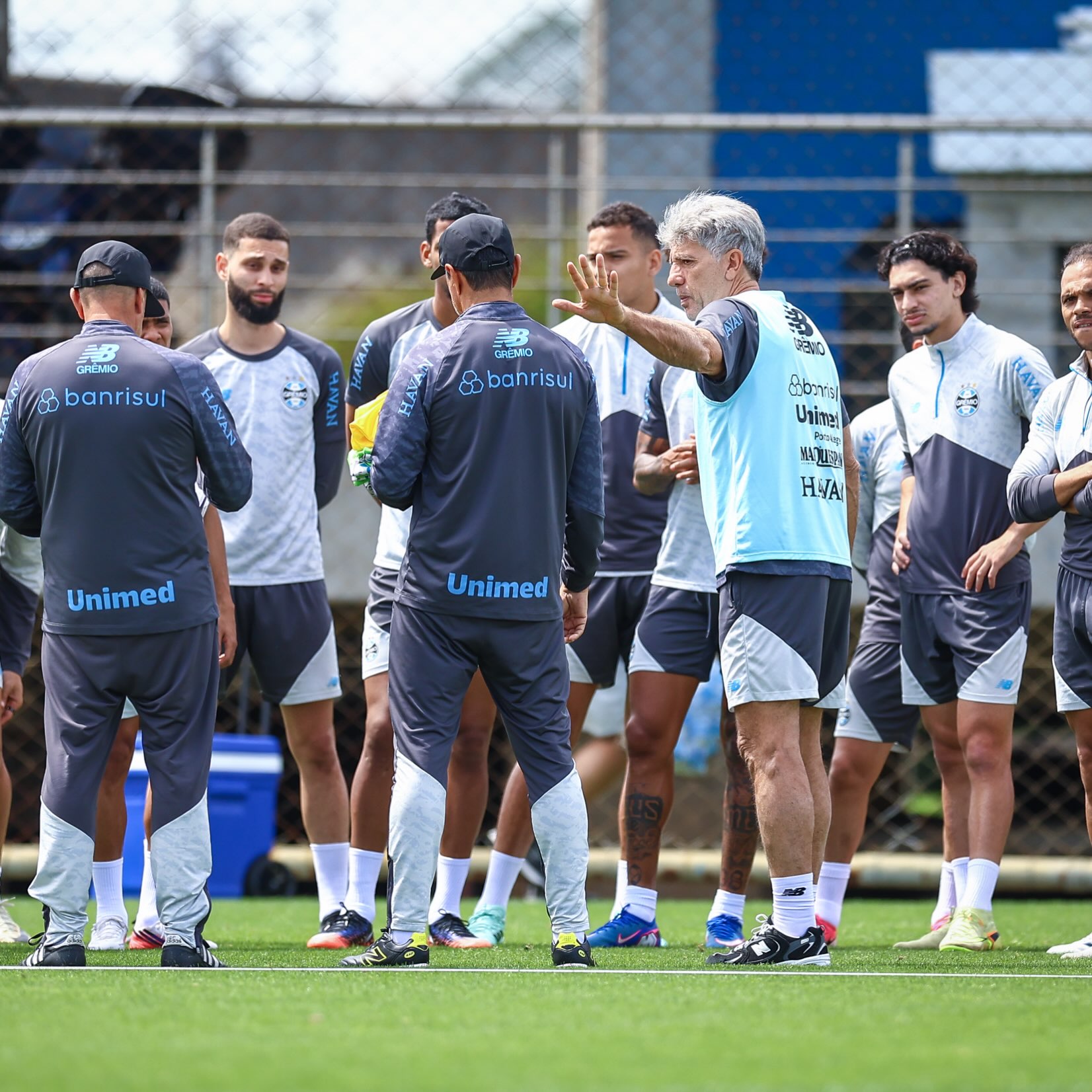 Villasanti desembarca em Belém após logística especial com o Palmeiras para reforçar o Grêmio contra o Remo