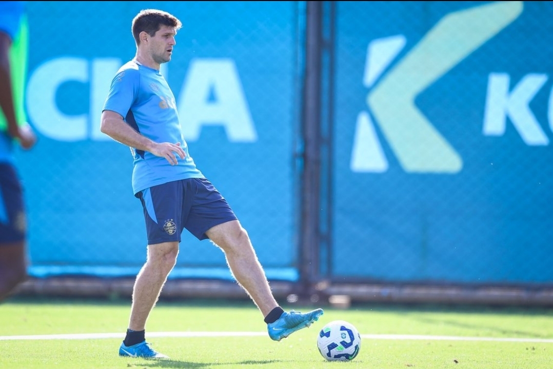 Grêmio confirma lesão muscular e Kannemann vira desfalque para o sequência do Gauchão