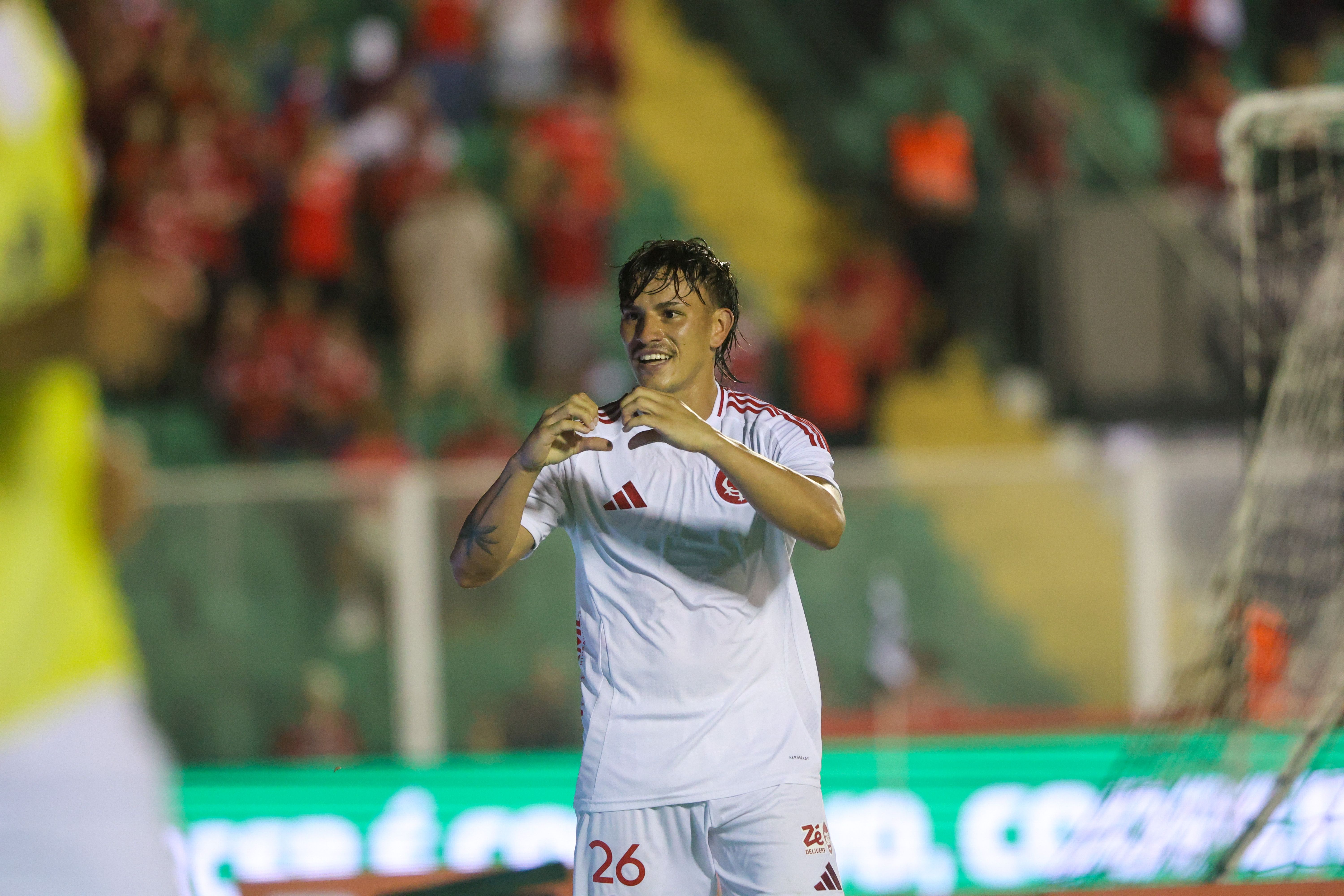 Inter conquista virada sobre o Athletic e abre vantagem na Copa do Brasil