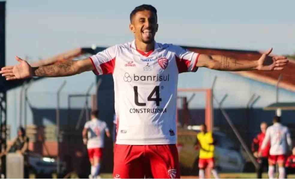 São Luiz conquista vitória fora de casa e entra na zona de classificação