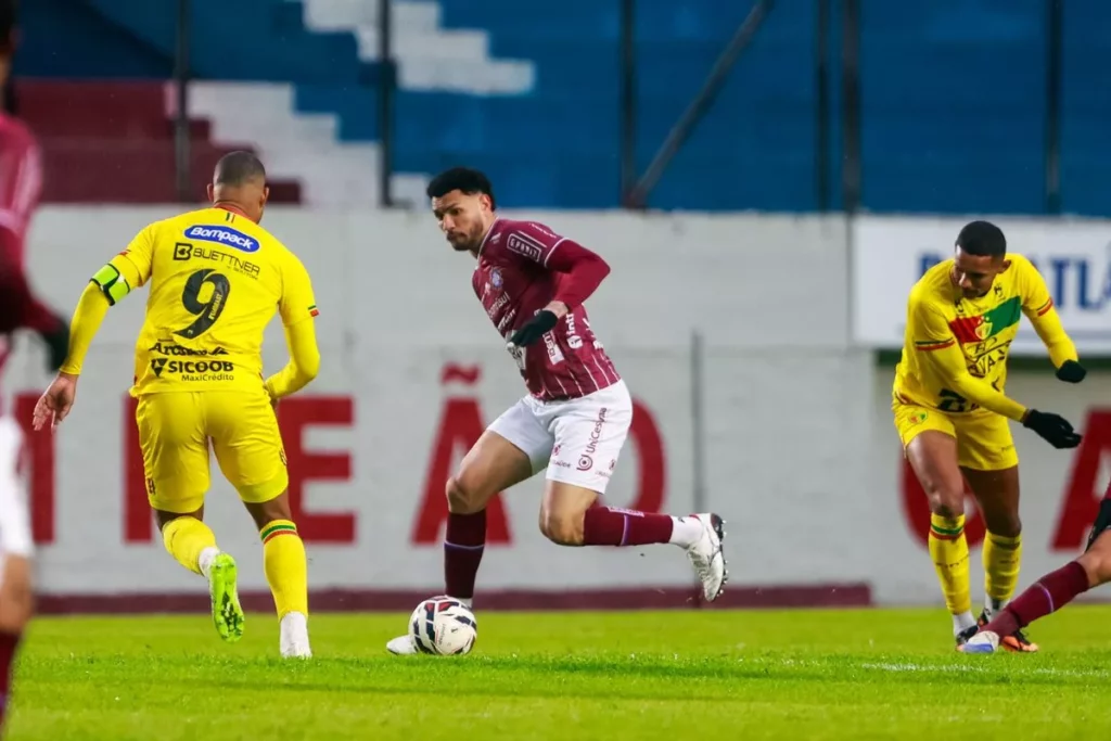 Quadrangulares Finais da Série C Definidos: Caxias, Ponte Preta, Guarani e Mais Cinco na Briga pelo Acesso