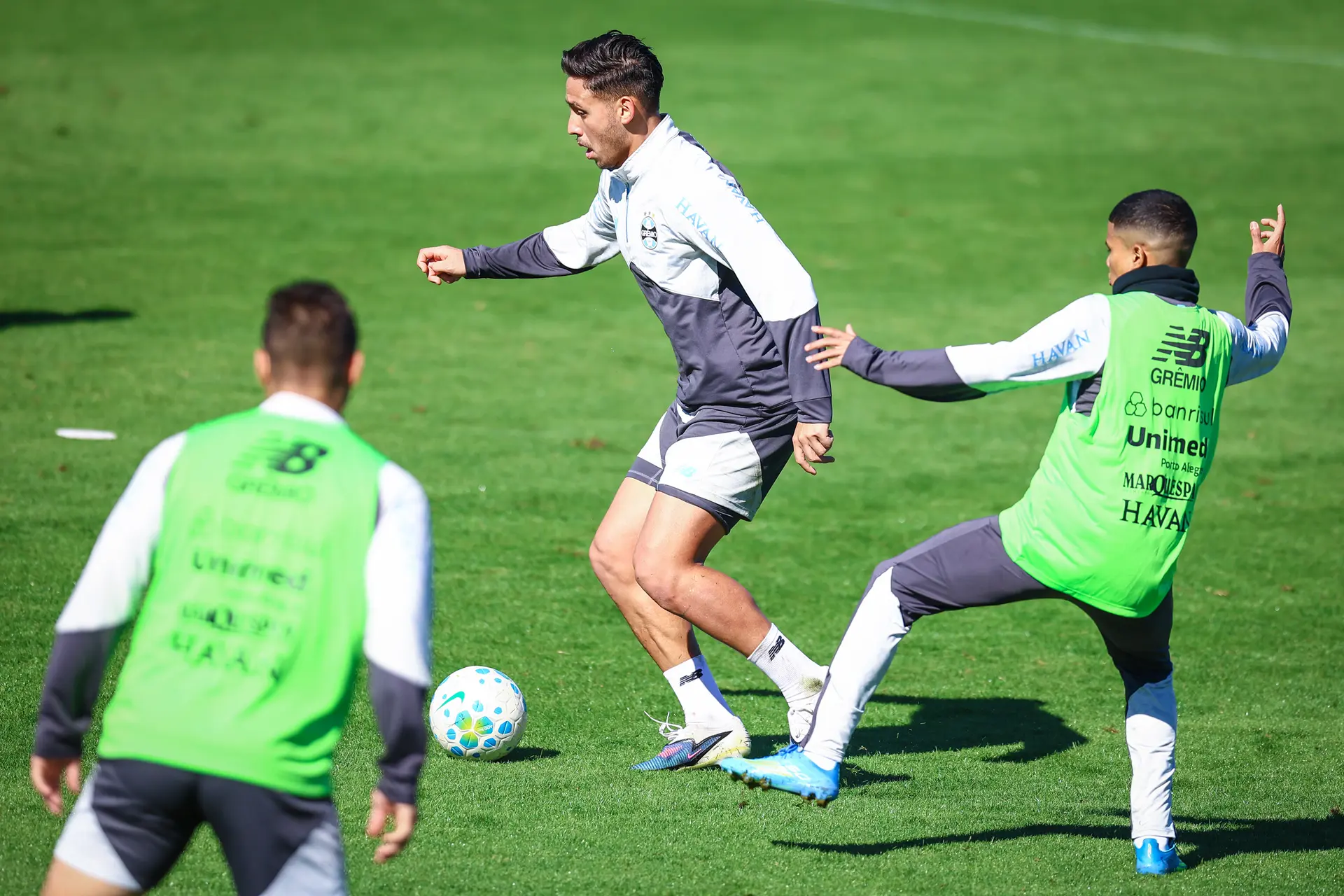 Grêmio: mercado agitado, retornos no DM e teste contra o Cruzeiro fecham a pré-temporada