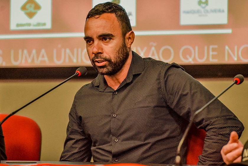 Inter-SM aposta em Chiquinho Resende para buscar reabilitação na Divisão de Acesso