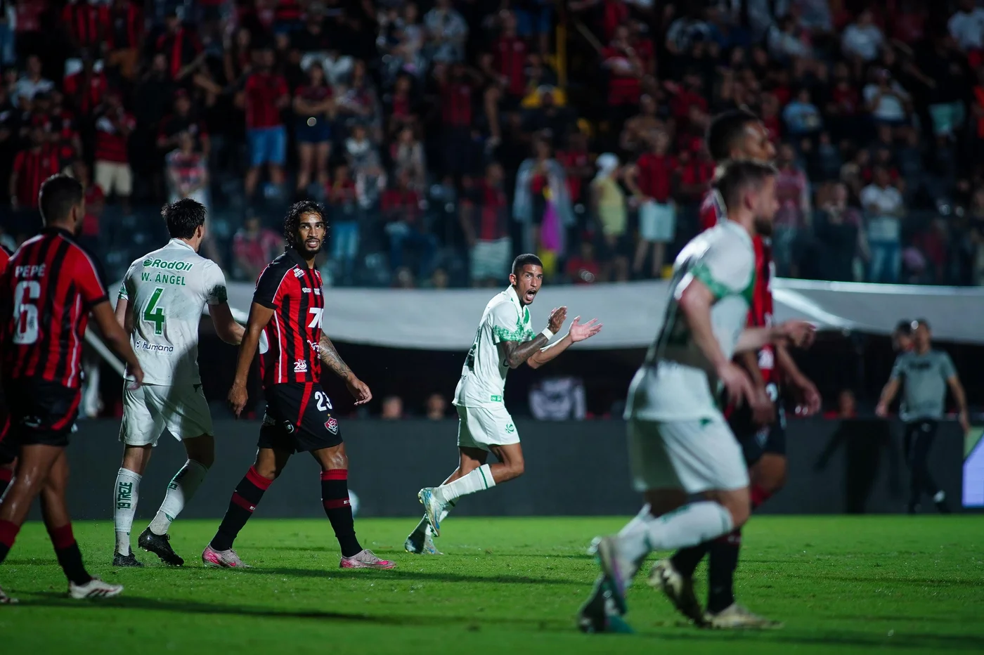 Juventude arranca empate contra o Vitória no Barradão
