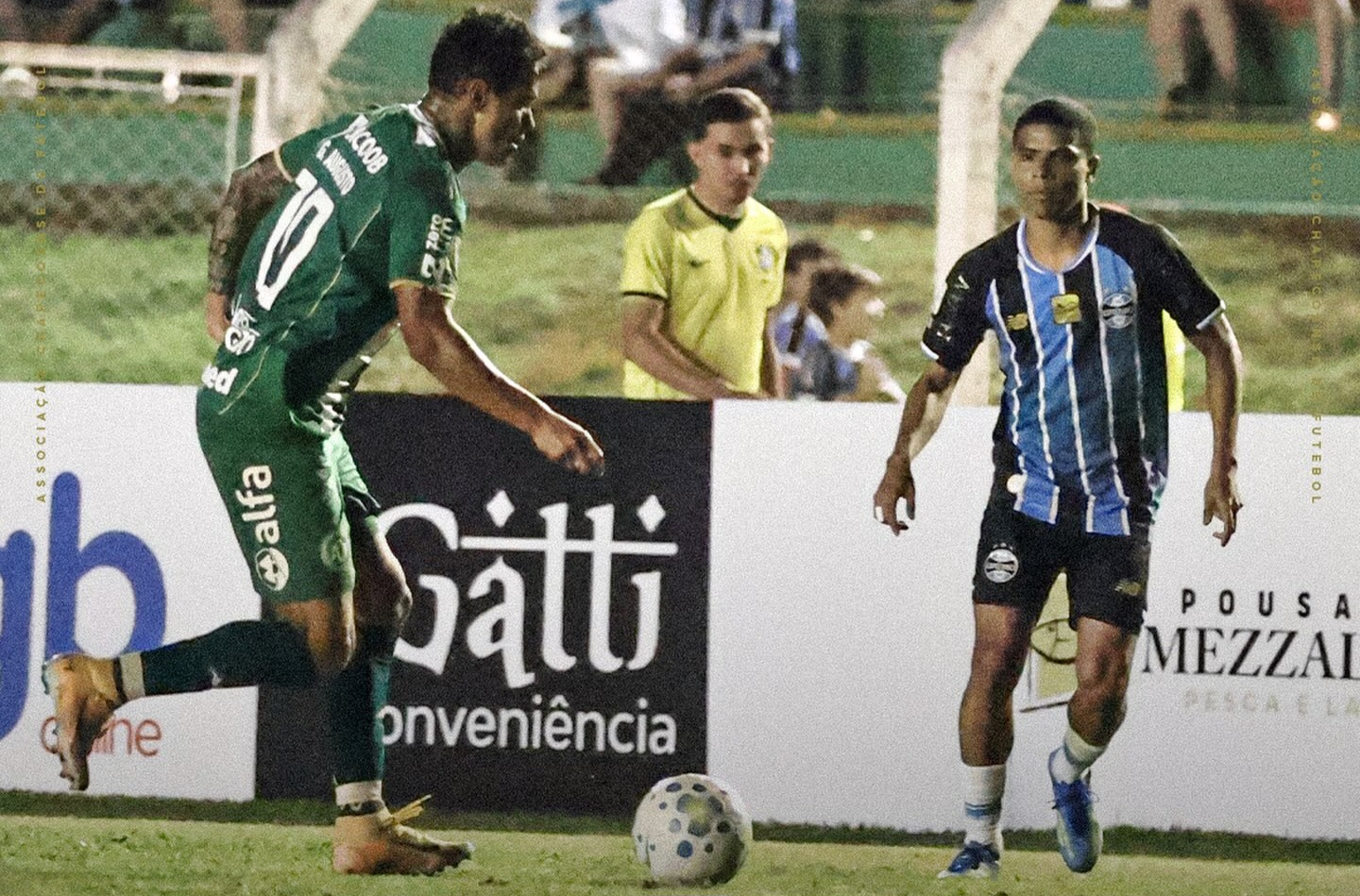 Vaiado pela torcida, Grêmio perde para a Chapecoense em amistoso no Mato Grosso
