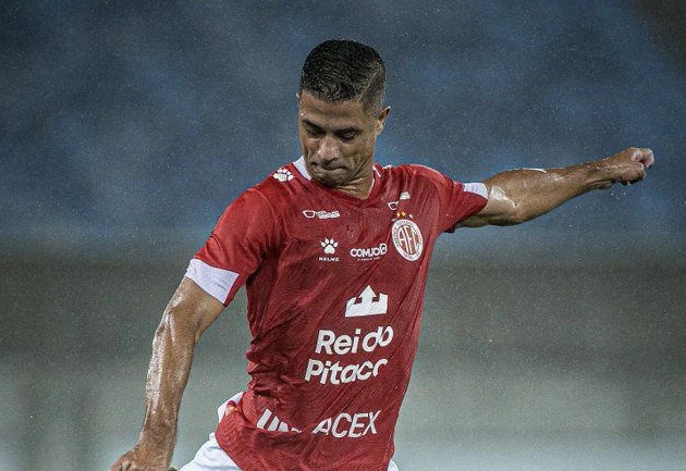 Experiência e Gols Chegam ao Colosso da Lagoa: Ricardo Bueno é o Novo Reforço do Ypiranga para a Série C!