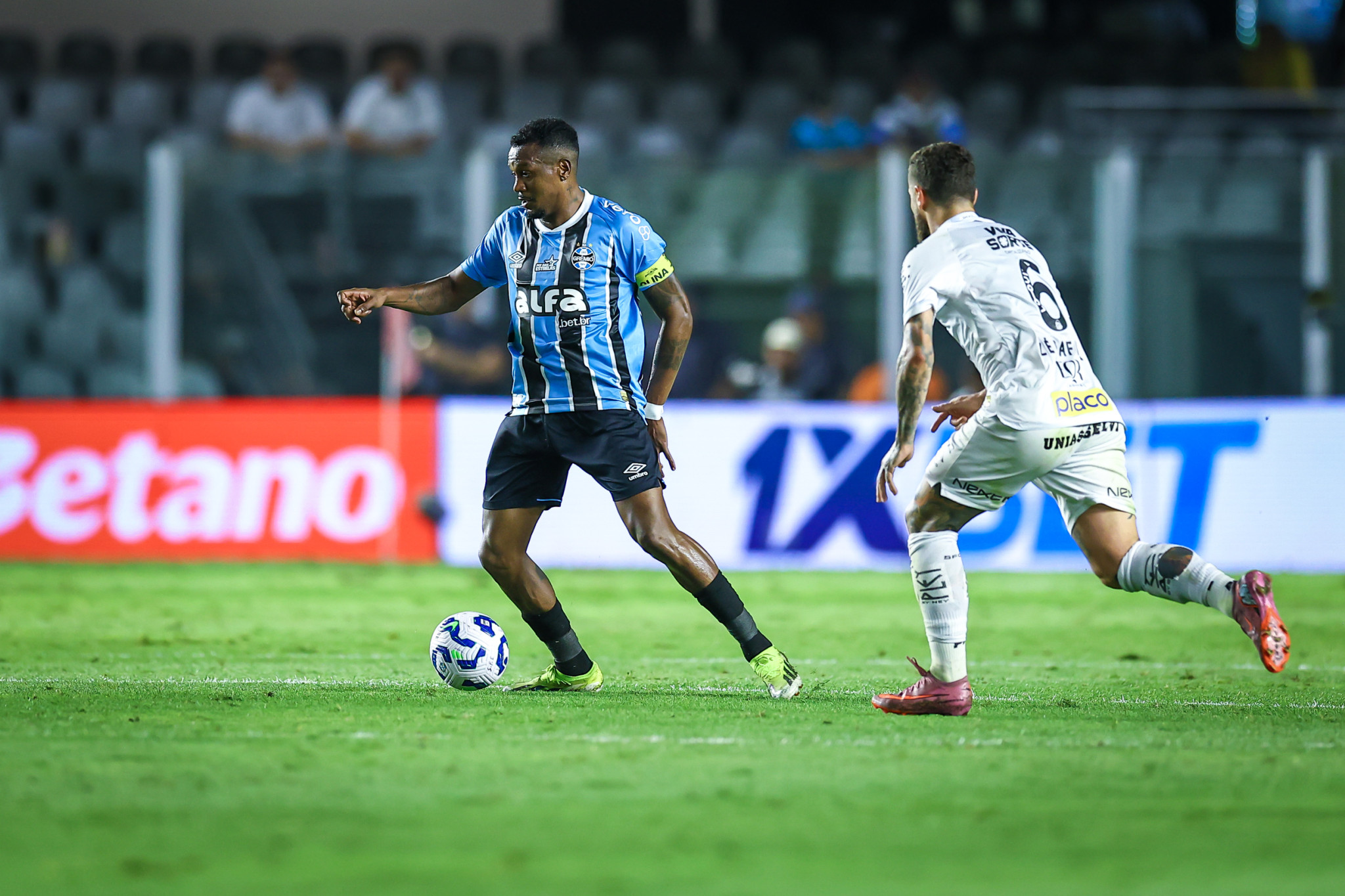 Castigo na Vila: Grêmio Cede Empate no Final e Deixa Escapar Vitória Contra o Santos